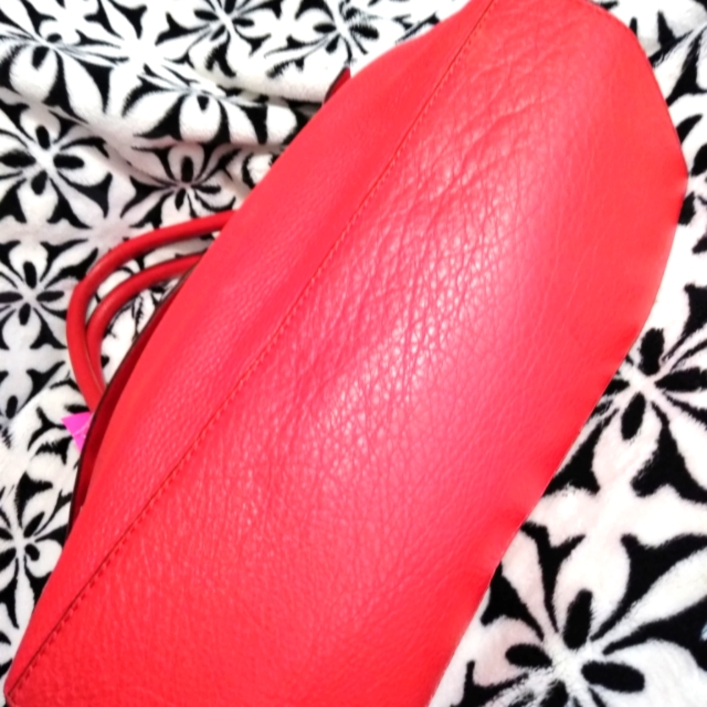 Kate Spade Southport Ave. Stevie - Picture 3 of 5